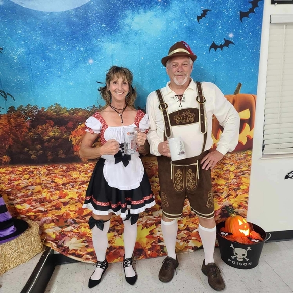 Octoberfest Womens Halloween Costume Sz M - Picture 11 of 11